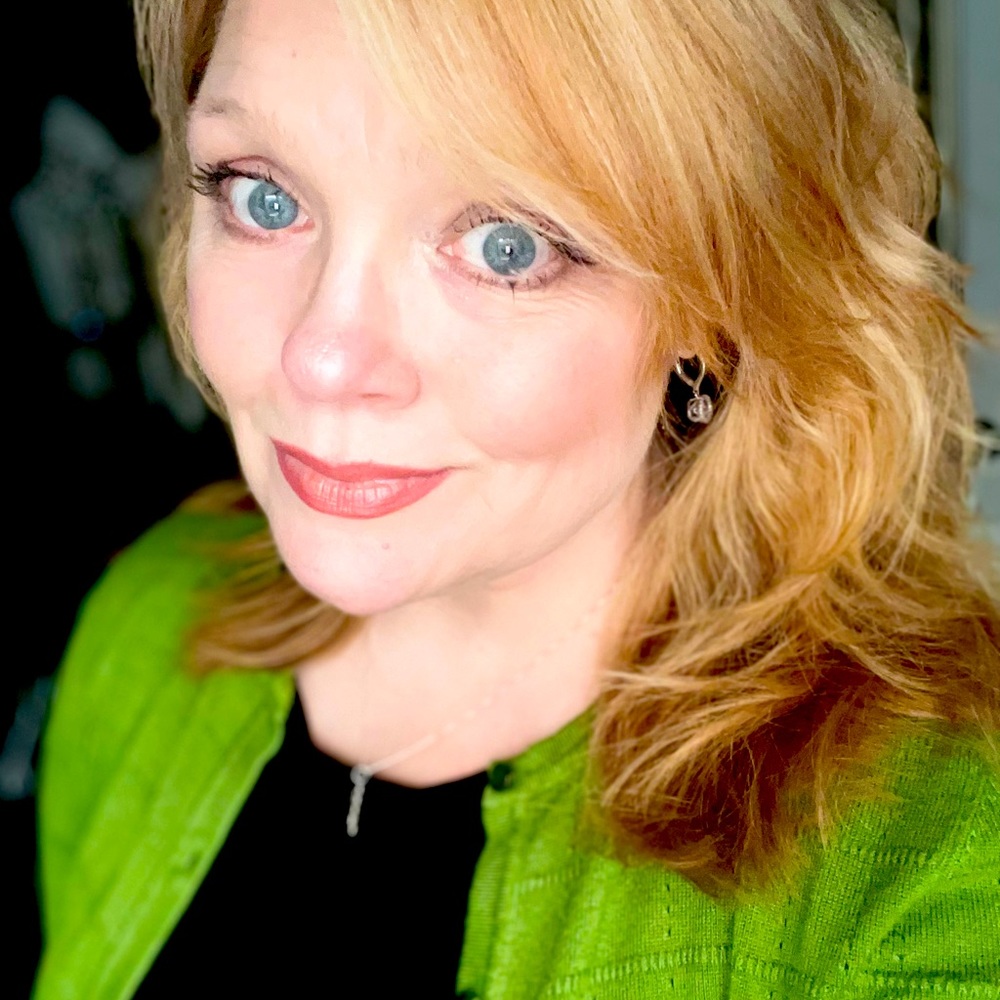 Meet your Posher, Laurie (page named in memory of my Mama). 🙏🏻♥️🙏🏻